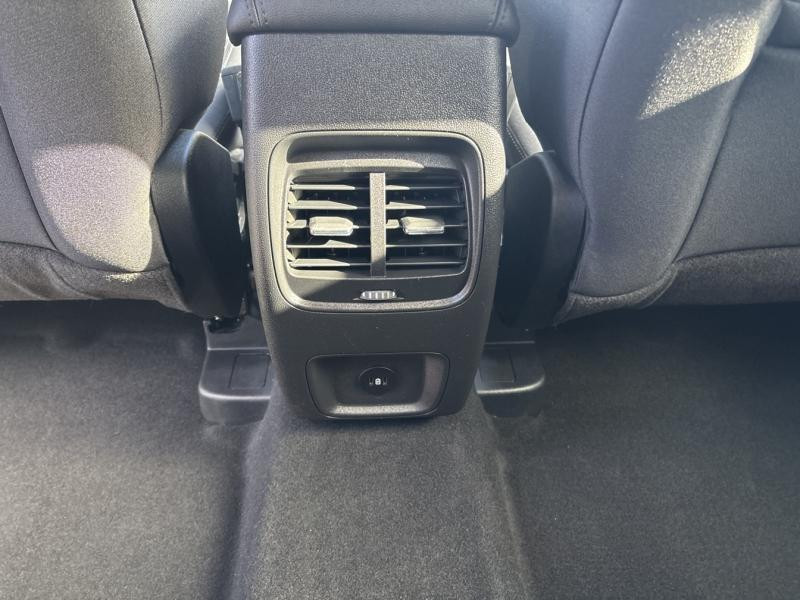 Ford Kuga 2.5 Duratec 190ch FHEV E85 Titanium BVA  occasion  Saint-Doulchard - photo n14