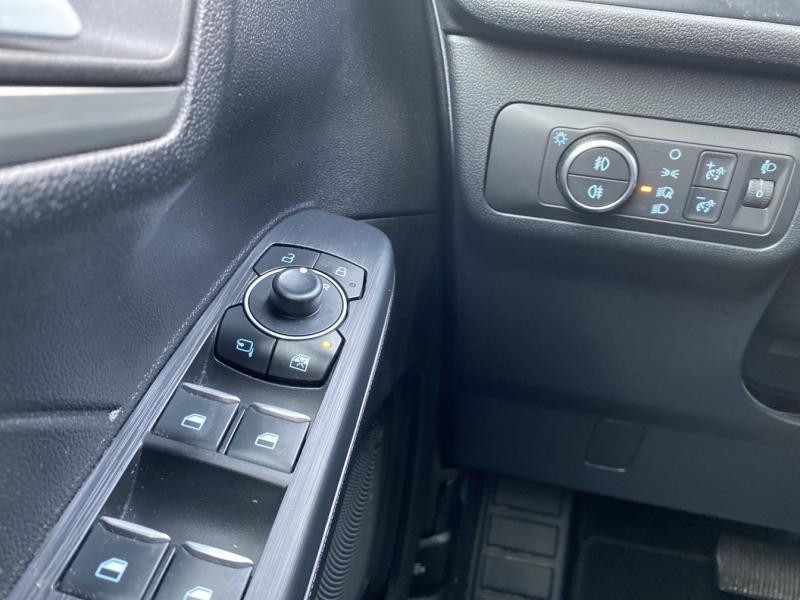 Ford Kuga 2.5 Duratec 190ch FHEV E85 Titanium BVA  occasion � Saint-Doulchard - photo n�20