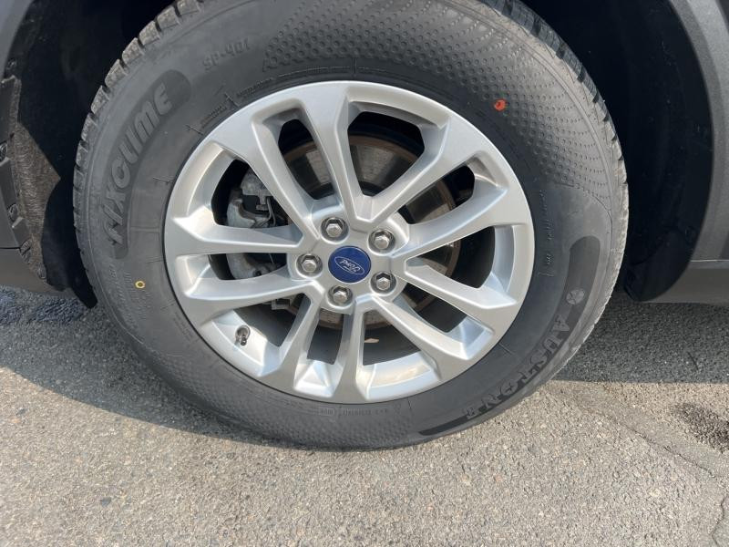 Ford Kuga 2.5 Duratec 190ch FHEV E85 Titanium BVA  occasion  Fleury-les-Aubrais - photo n9
