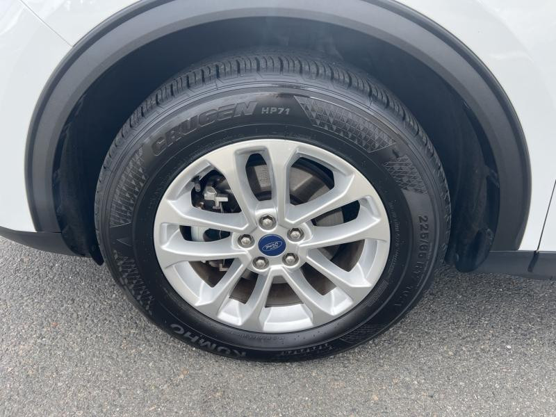 Ford Kuga 2.5 Duratec 190ch FHEV E85 Titanium BVA  occasion  Fleury-les-Aubrais - photo n9