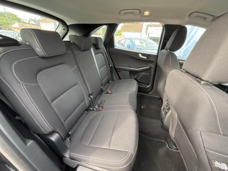 Ford Kuga 2.5 Duratec 190ch FHEV E85 Titanium BVA 2024 - photo n°12 Ford Kuga 2.5 Duratec 190ch FHEV E85 Titanium BVA  occasion à Beaune - photo n°12