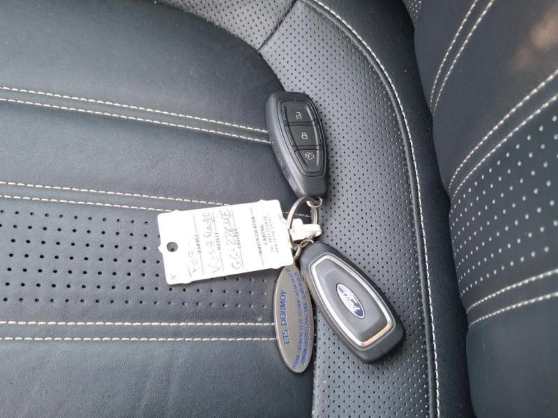 Ford Kuga 2.5 Duratec 190ch FHEV E85 Vignale BVA  occasion  Cesson - photo n6