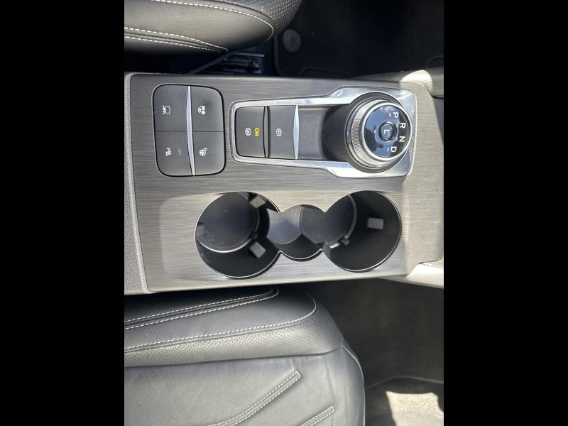 Ford Kuga 2.5 Duratec 190ch FHEV E85 Vignale BVA  occasion  Auxerre - photo n19