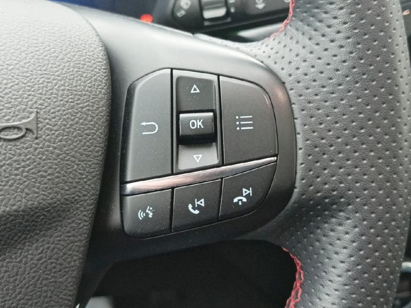 Ford Kuga 2.5 Duratec 190ch FHEV ST-Line BVA 2021 - photo n°11 Ford Kuga 2.5 Duratec 190ch FHEV ST-Line BVA  occasion à Saint-Lô - photo n°11