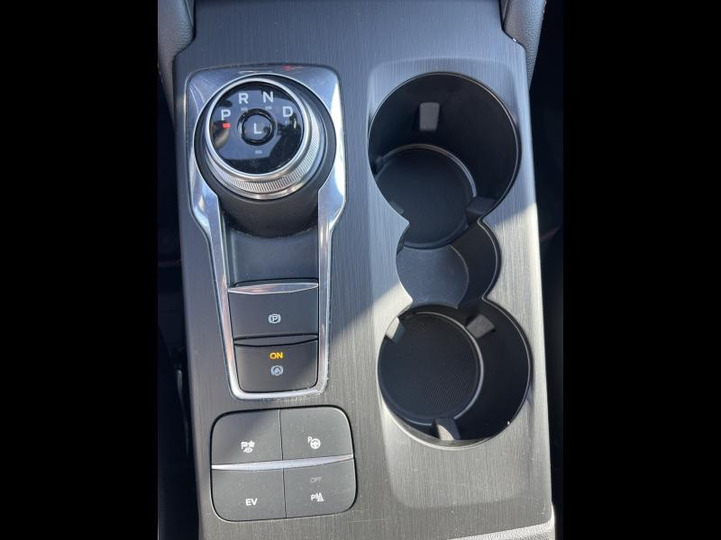 Ford Kuga 2.5 Duratec 225ch PHEV ST-Line X BVA 2023 - photo n°17 Ford Kuga 2.5 Duratec 225ch PHEV ST-Line X BVA  occasion à Fleury-les-Aubrais - photo n°17