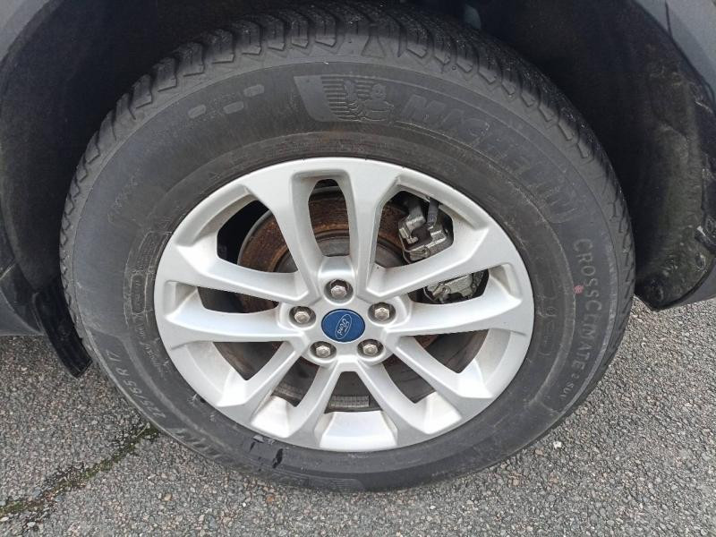 Ford Kuga 2.5 Duratec 225ch PHEV Titanium BVA  occasion � Olivet - photo n�9