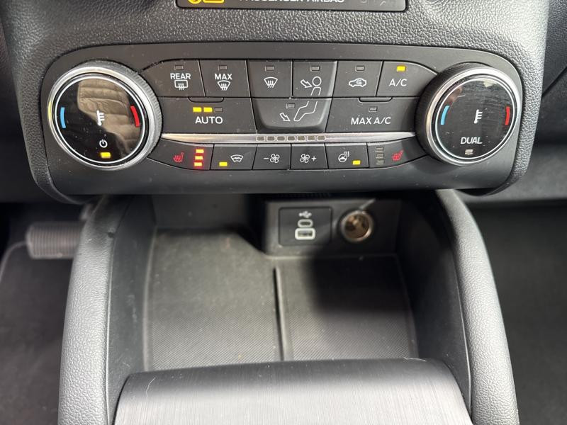 Ford Kuga 2.5 Duratec 225ch PHEV Vignale BVA  occasion  Saint-Doulchard - photo n16