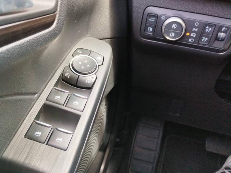Ford Kuga 2.5 Duratec 225ch PHEV Vignale BVA  occasion  Varennes-Vauzelles - photo n20