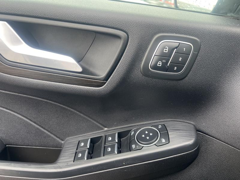 Ford Kuga 2.5 Duratec 225ch PHEV Vignale BVA  occasion  Dijon - photo n19