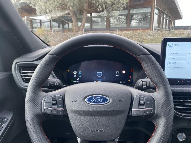 Ford Kuga 2.5 Duratec 243ch Hybride Rechargeable ST-Line X Powershift  occasion � Saint-Doulchard - photo n�15
