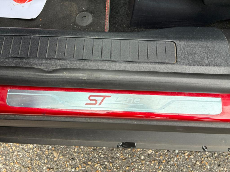 Ford Kuga 2.5 Duratec Flexifuel 180ch  e-CVT FHEV 4x2  ST-Line X  occasion � M�rignac - photo n�20