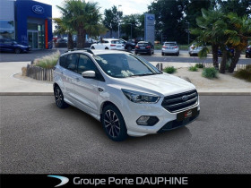 Ford Kuga occasion 2019 mise en vente à PUILBOREAU par le garage PORTE DAUPHINE AUTOMOBILES - photo n°1