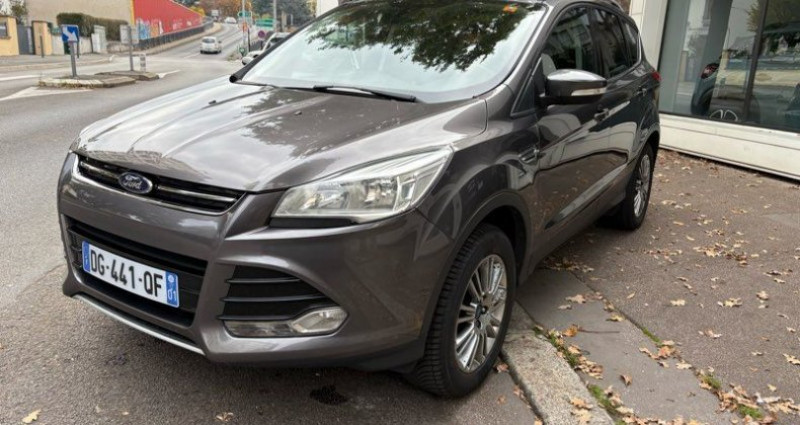 Ford Kuga Platinium 2.0 TDCi 140 cv 2014 - photo n°2 Ford Kuga Platinium 2.0 TDCi 140 cv  occasion à SAINT-ETIENNE - photo n°2