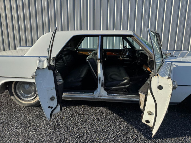 Ford Lincoln CONTINENTAL MARK IV 4 DOOR SEDAN  occasion  Lescure-d'Albigeois - photo n10