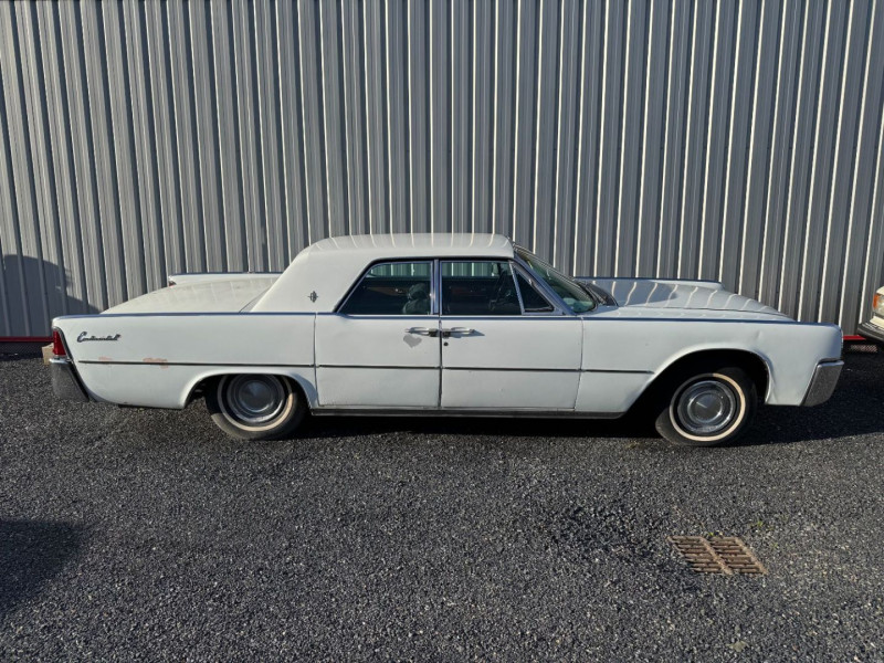 Ford Lincoln CONTINENTAL MARK IV 4 DOOR SEDAN  occasion  Lescure-d'Albigeois - photo n4