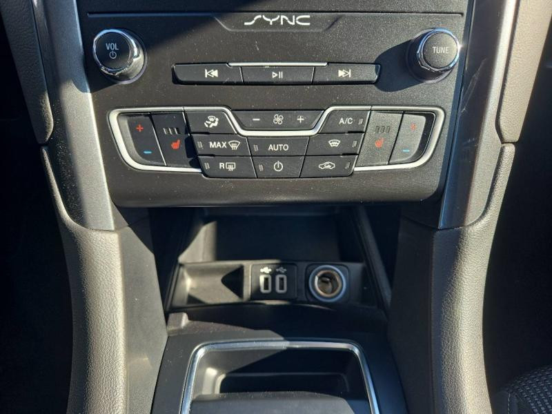 Ford Mondeo 2.0 EcoBlue 150ch Titanium Business BVA 5p  occasion  Dijon - photo n20