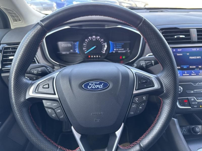 Ford Mondeo 2.0 HYBRID 187ch ST-Line BVA 4p 7cv  occasion � Fleury-les-Aubrais - photo n�17