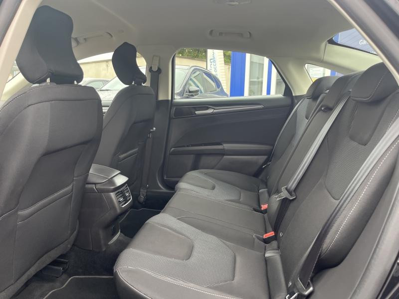 Ford Mondeo 2.0 HYBRID 187ch Titanium Business BVA 4p 7cv  occasion  Fleury-les-Aubrais - photo n13