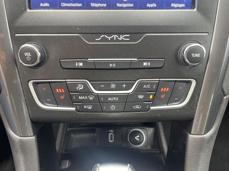 Ford Mondeo 2.0 HYBRID 187ch Titanium Business BVA 4p 7cv  occasion  Fleury-les-Aubrais - photo n16