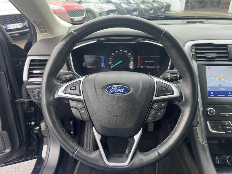 Ford Mondeo 2.0 HYBRID 187ch Titanium Business BVA 4p 7cv  occasion  Fleury-les-Aubrais - photo n14