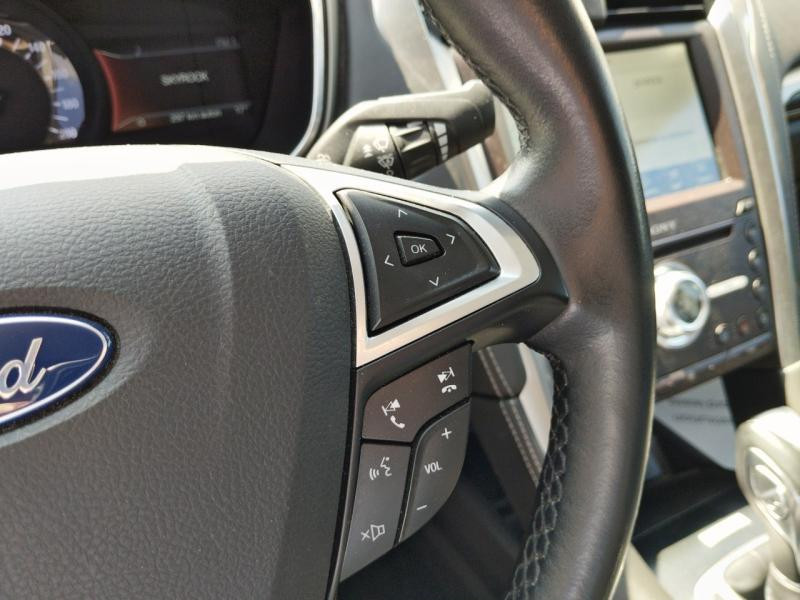 Ford Mondeo 2.0 HYBRID 187ch Vignale BVA 4p 7cv  occasion  Cherbourg-Octeville - photo n16