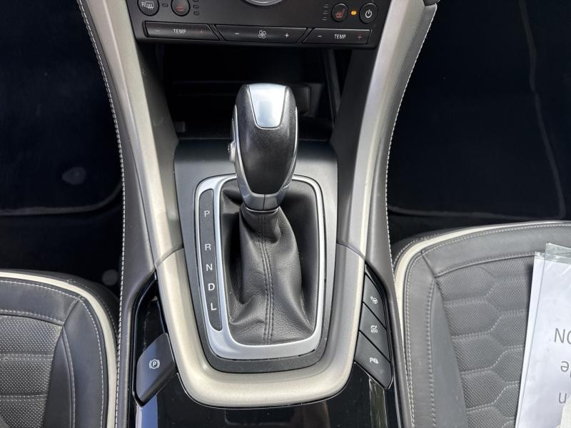 Ford Mondeo HYBRID 187ch Vignale BVA 4p  occasion  Saint-Doulchard - photo n19