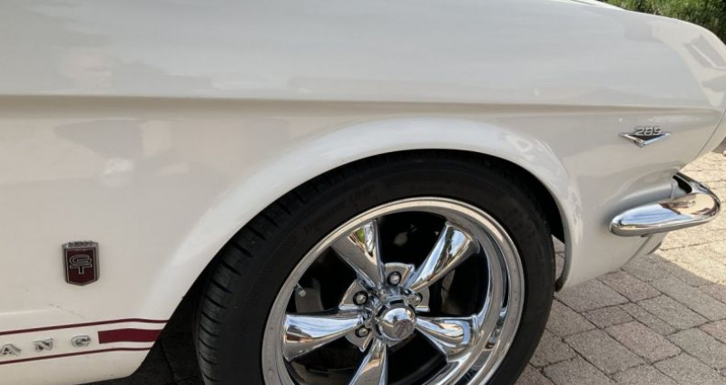 Ford Mustang - Cabriolet GT avec moteur 289 CI code A  occasion à CHATILLON-SUR-CHALARONNE - photo n°3