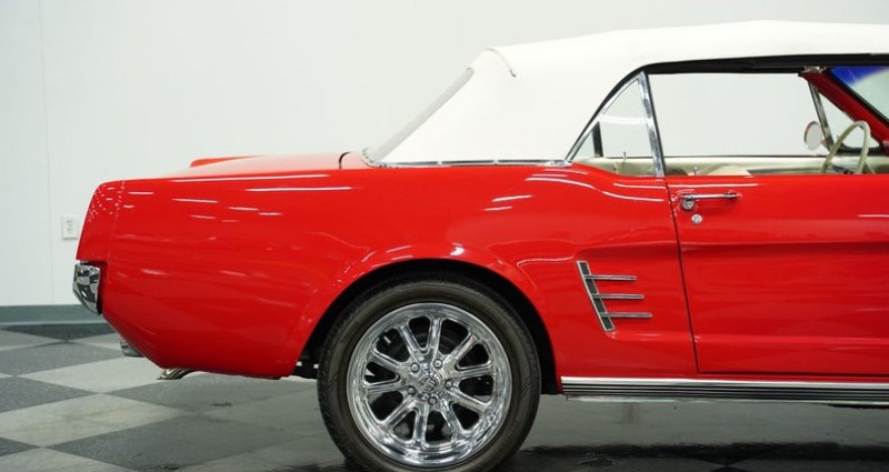 Ford Mustang  1966 - photo n°4 Ford Mustang   occasion à LYON - photo n°4