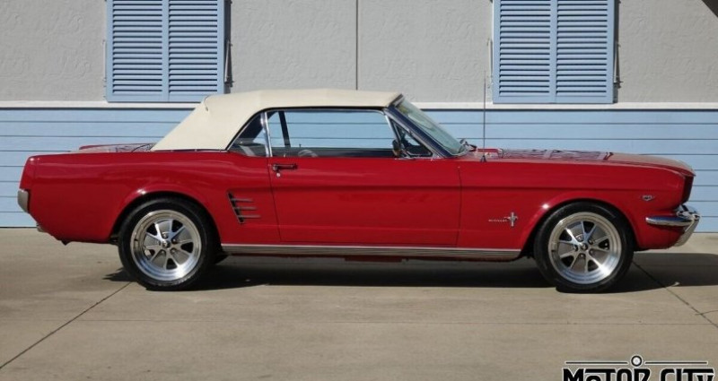 Ford Mustang  1966 - photo n°4 Ford Mustang   occasion à LYON - photo n°4