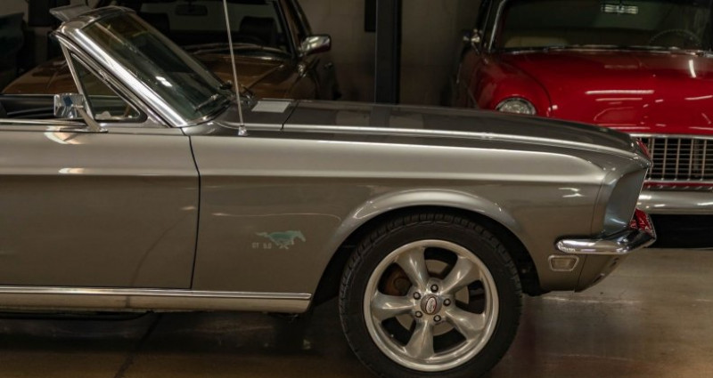 Ford Mustang 302 5.0L V8 Convertible 1968 - photo n°4 Ford Mustang 302 5.0L V8 Convertible  occasion à LYON - photo n°4