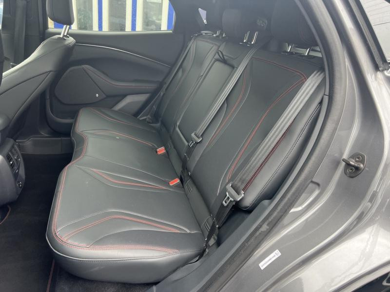 Ford Mustang 351ch Extended Range 99kWh AWD  occasion  Fleury-les-Aubrais - photo n11