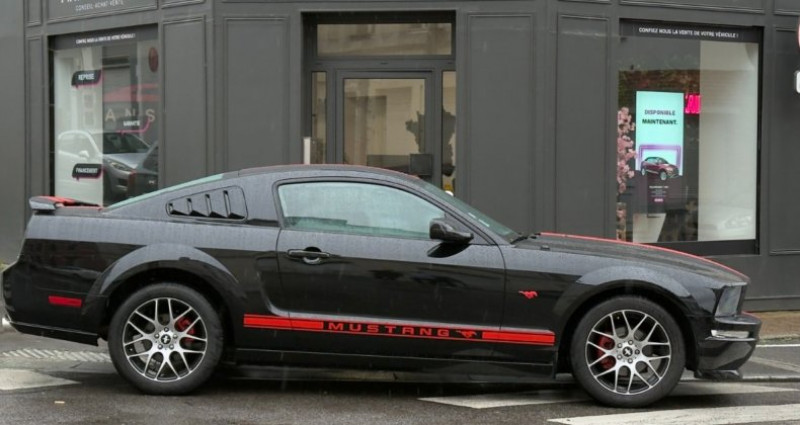 Ford Mustang 4.0 V6 214 cv / LIGNE MAGNAFLOW / HISTORIQUE CONNU  occasion � Cambrai - photo n�2