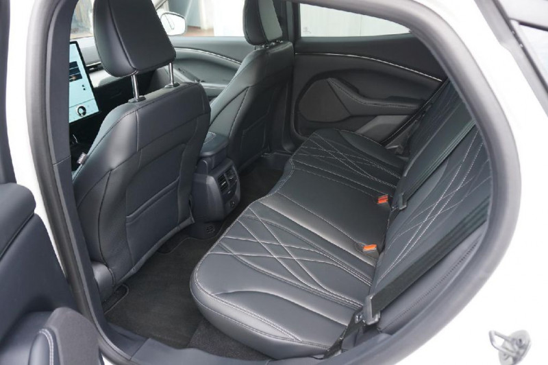 Ford Mustang 99 kWh 294 ch  occasion  Beaupuy - photo n5