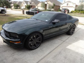 Ford Mustang occasion Vert année 2008 boite Manuelle Annonce Ford Mustang occasion Essence Bullitt V8 4.6L à Orgeval
