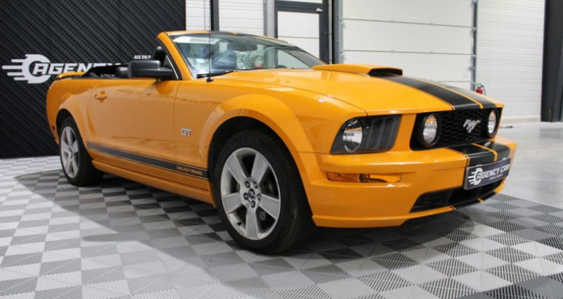 Ford Mustang Convertible 4.6 V8 305CH - BVA CABRIOLET GT 2006 - photo n°2 Ford Mustang Convertible 4.6 V8 305CH - BVA CABRIOLET GT  occasion à Venelles - photo n°2