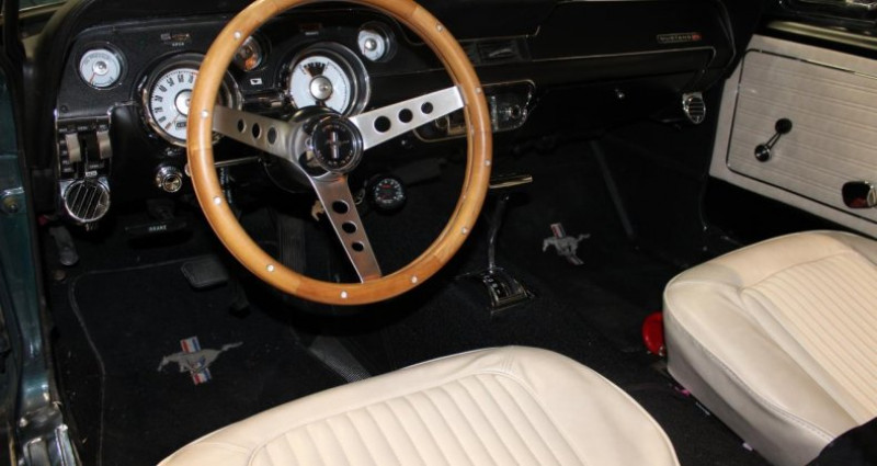 Ford Mustang Coup� Small Block 289 Restaur�e Couleur et carte grise dorig  occasion � VILLENEUVE D'ASCQ - photo n�7