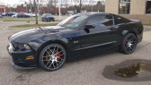 Ford Mustang occasion Noir année 2014 boite Manuelle Annonce Ford Mustang occasion Essence GT coupe v8 5.0L à Orgeval
