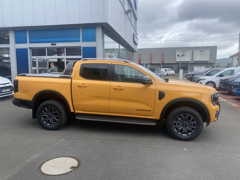 Ford Ranger 2.0 EcoBlue 205ch Stop&Start Double Cabine Wildtrak e-4WD BV  occasion  Fleury-les-Aubrais - photo n4