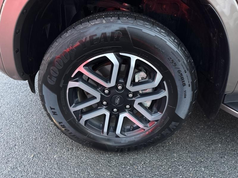 Ford Ranger 2.0 EcoBlue 205ch Stop&Start Super Cab Limited e-4WD BVA10  occasion  Fleury-les-Aubrais - photo n9