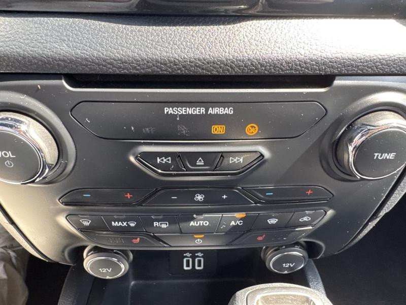 Ford Ranger 2.0 TDCi 213ch Double Cabine Wildtrak BVA10  occasion  Saint-Doulchard - photo n16