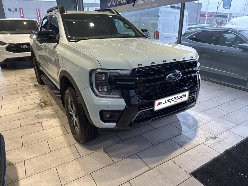 Ford Ranger 2.3 EcoBoost GTDi 281ch Stop&Start Double Cabine Stormtrak 4  occasion � Fleury-les-Aubrais - photo n�3