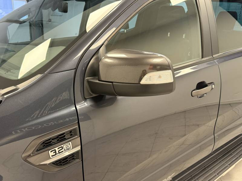 Ford Ranger DOUBLE CABINE 3.2 TDCi 200 4X4 BVA6 WILDTRACK X  occasion � Narbonne - photo n�12