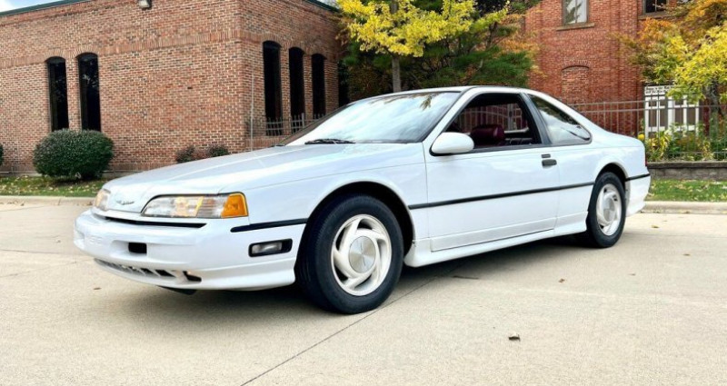 Ford Thunderbird  1991 Ford Thunderbird   occasion à LYON