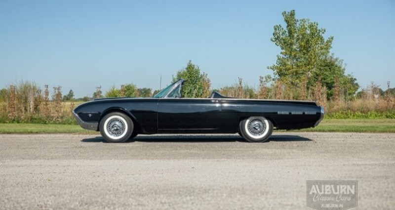 Ford Thunderbird  1962 - photo n°2 Ford Thunderbird   occasion à LYON - photo n°2