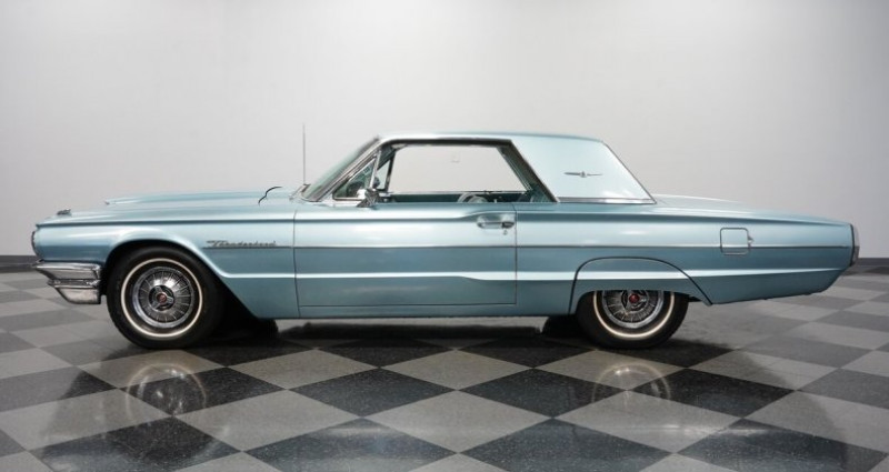Ford Thunderbird  1964 - photo n°3 Ford Thunderbird   occasion à LYON - photo n°3