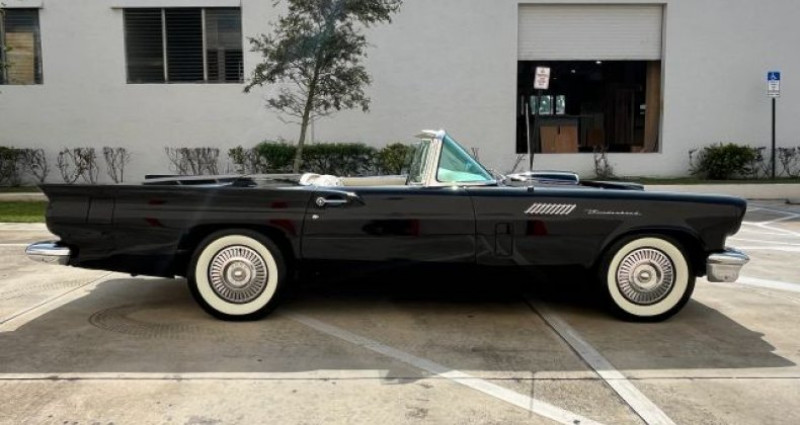 Ford Thunderbird  1957 - photo n°4 Ford Thunderbird   occasion à LYON - photo n°4