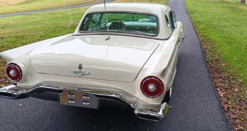 Ford Thunderbird  1957 - photo n°3 Ford Thunderbird   occasion à LYON - photo n°3