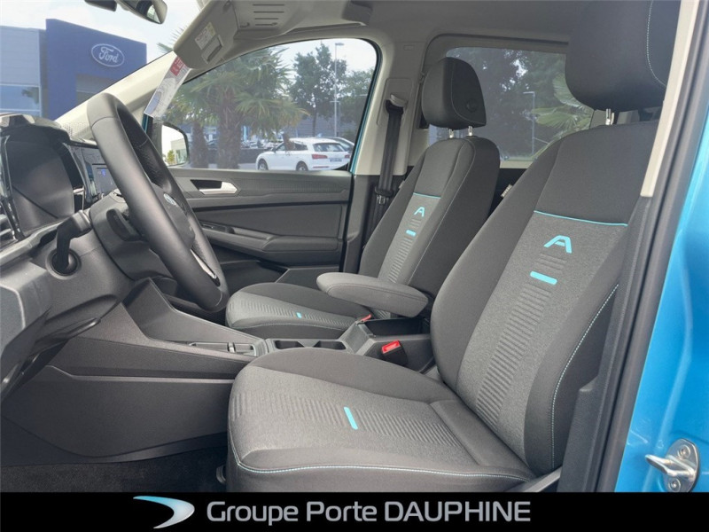 Ford Tourneo Connect III GRAND 2.0 ECOBLUE 122 DSG7 Active  occasion à La Roche-sur-Yon - photo n°3