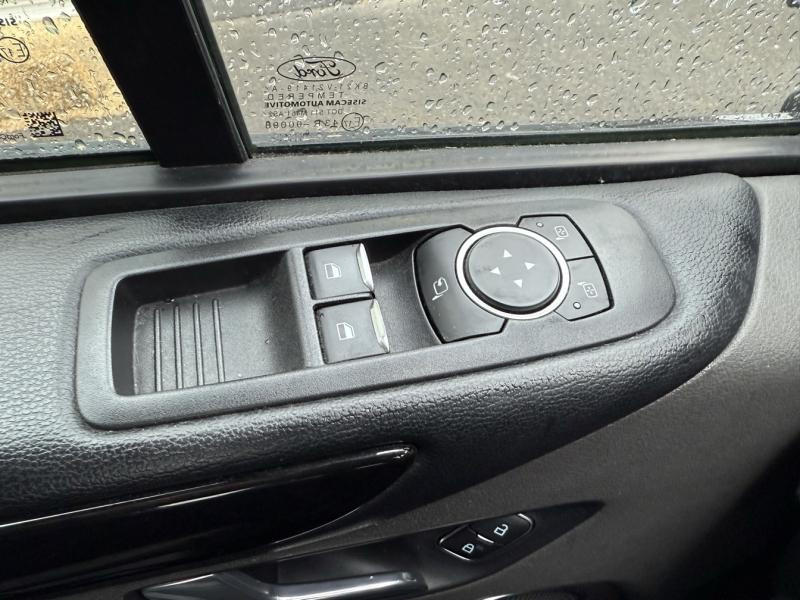 Ford Tourneo 320 L1H1 1.0 EcoBoost 120ch pHEV Titanium  occasion � Vert-Saint-Denis - photo n�20