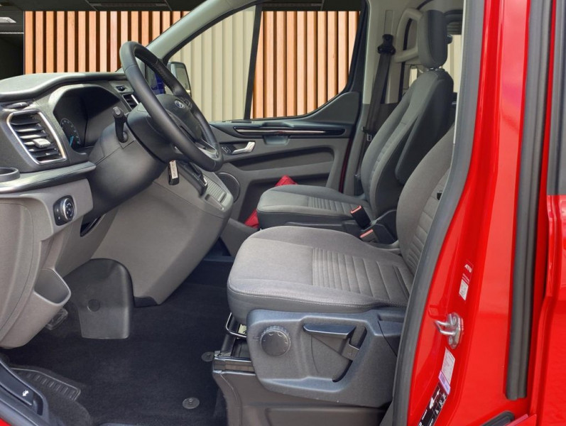 Ford Tourneo 320 L2H1 2.0 EcoBlue 130 BVA  occasion  Beaupuy - photo n4